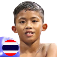 เพชรอัศวิน มวยหูทวีศักดิ์เล็ก